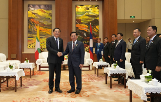 Lao and Myanmar PMs meet to strengthen cooperation